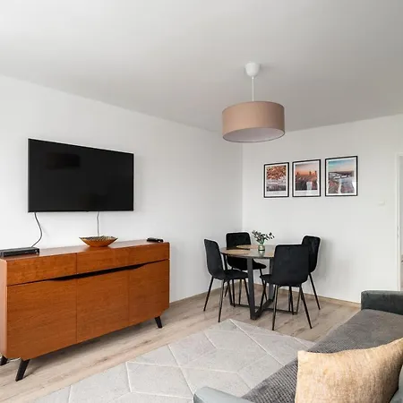 9th Floor View By Bookinghost